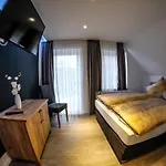 Schlafstuebchen Hotel